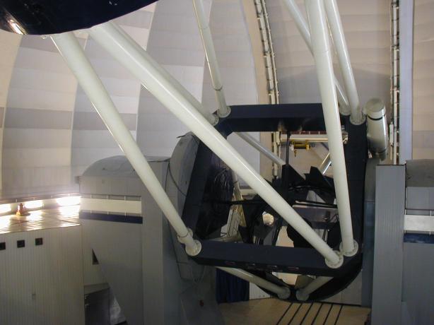 1975年开光的前苏联的大型经纬仪望远镜，口径6米，但是其实际使用效果远远不如预期。