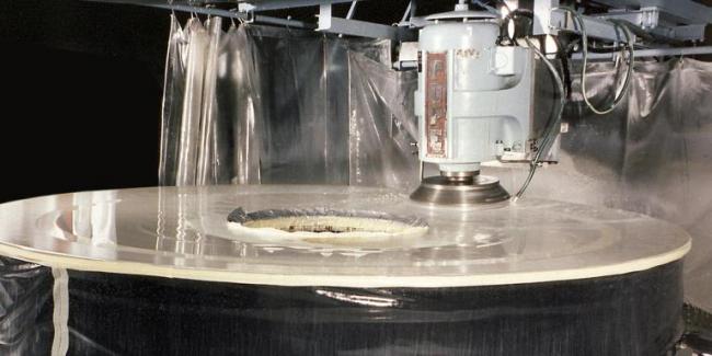 哈勃的主镜于1979年在康涅狄格州丹伯里的PerkinElmer公司进行抛光